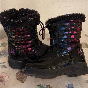 Baby girl boots ☃️